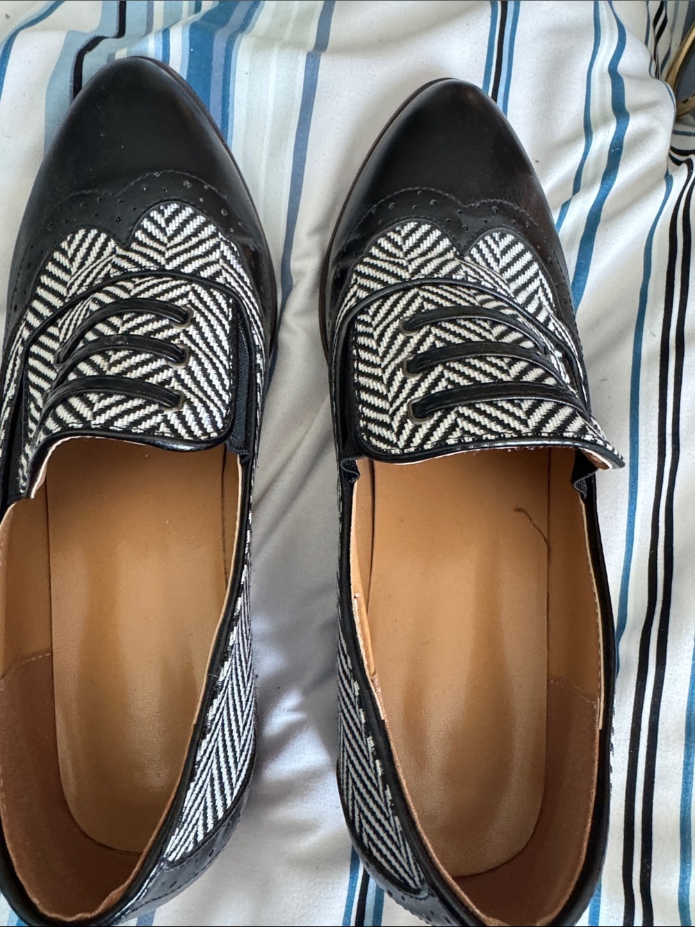 Black and White Herringbone Lace-Up Women's Loafers